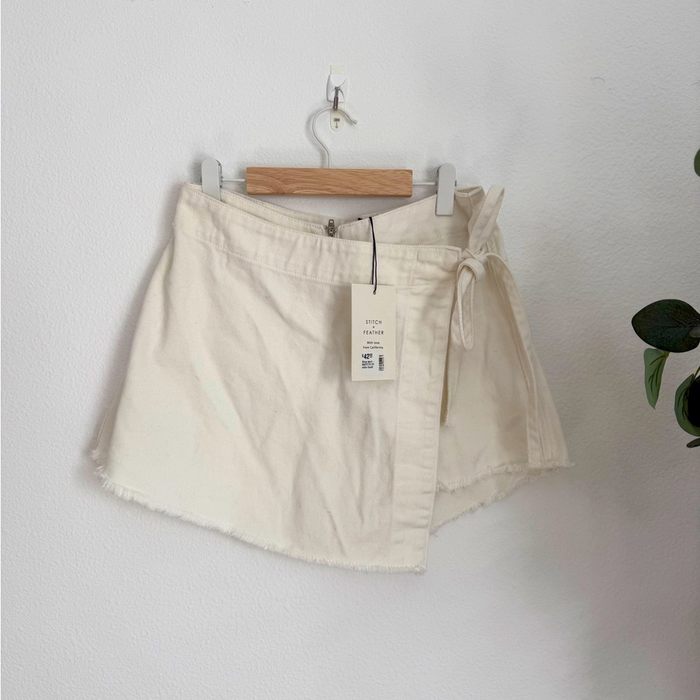 White skort